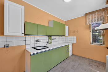Prodej domu 276 m², Vnorovy