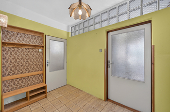 Prodej domu 276 m², Vnorovy