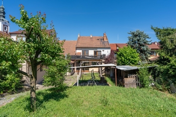 Prodej domu 276 m², Vnorovy