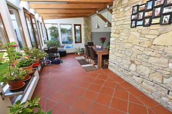 Zimní zahrada. - Pronájem domu 164 m², Klecany