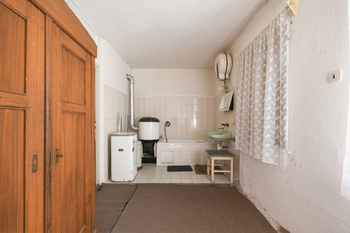 Koupelna, prádelna - 1. NP - Prodej chaty / chalupy 138 m², Chřibská