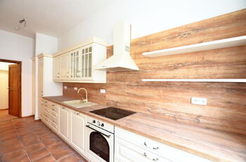 kuchyně - Pronájem bytu atypický v osobním vlastnictví 166 m², České Budějovice