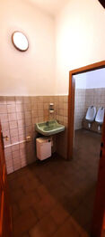 WC miži - Prodej domu 560 m², Slavonice