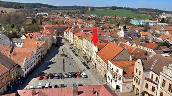 náměstí s vyznačením domu - Prodej domu 560 m², Slavonice