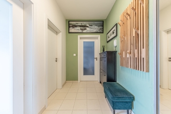 Zádveří - Prodej bytu 5+kk v osobním vlastnictví 134 m², Praha 4 - Modřany