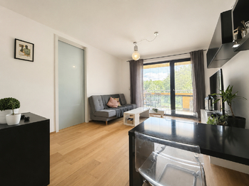 Pronájem bytu 2+kk v osobním vlastnictví 49 m², Praha 9 - Hloubětín