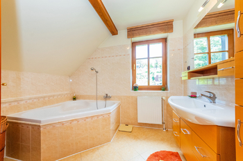 Prodej domu 200 m², Radvanec