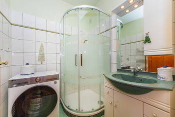 Prodej domu 200 m², Radvanec