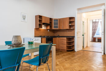 Pronájem bytu 2+kk v družstevním vlastnictví 60 m², Praha 2 - Vinohrady