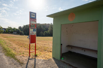 Prodej pozemku 11767 m², Benešov