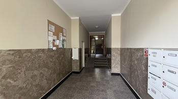 Vstupní hala - Pronájem bytu 2+kk v osobním vlastnictví 50 m², Praha 6 - Dejvice