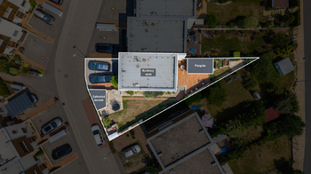 Letecký pohled - dispozice částí nemovitosti - Prodej domu 106 m², Kutná Hora