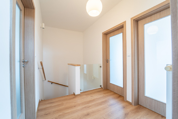 Chodba v patře - Prodej domu 106 m², Kutná Hora