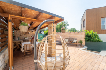 Terasa s pergolou - Prodej domu 106 m², Kutná Hora