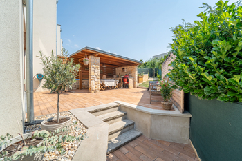 Terasa s pergolou - Prodej domu 106 m², Kutná Hora