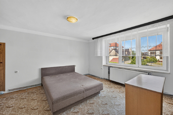 Prodej domu 276 m², Vnorovy