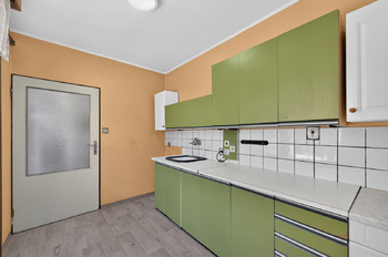 Prodej domu 276 m², Vnorovy