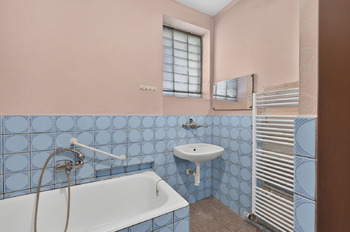 Prodej domu 276 m², Vnorovy