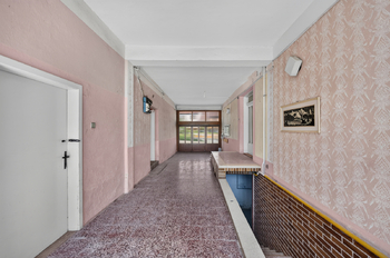 Prodej domu 276 m², Vnorovy