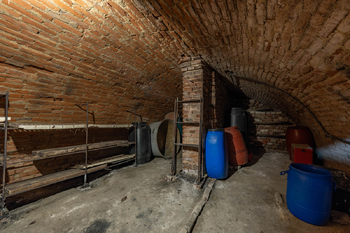 Prodej domu 276 m², Vnorovy