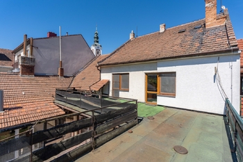 Prodej domu 276 m², Vnorovy