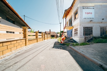 Novostavba ve výstavbě – sídlo firmy s možností bydlení, 158 m², pozemek 137 m², Roštín - Prodej kancelářských prostor 158 m², Roštín