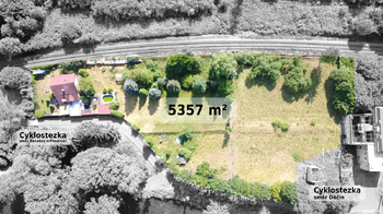Pohled z dronu - Prodej domu 98 m², Malá Veleň