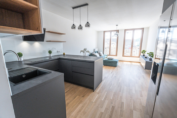 Pronájem bytu 3+kk v osobním vlastnictví 77 m², Praha 5 - Smíchov