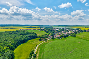 Prodej pozemku 1305 m², Nemyčeves