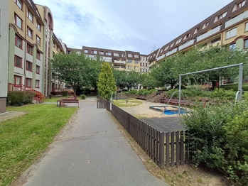 Prodej bytu 3+kk v osobním vlastnictví 75 m², Praha 4 - Kunratice