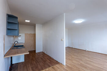 Nyní - Prodej bytu 3+kk v osobním vlastnictví 75 m², Praha 4 - Kunratice