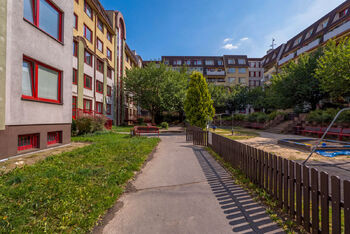 Prodej bytu 3+kk v osobním vlastnictví 75 m², Praha 4 - Kunratice
