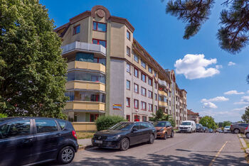 Prodej bytu 3+kk v osobním vlastnictví 75 m², Praha 4 - Kunratice