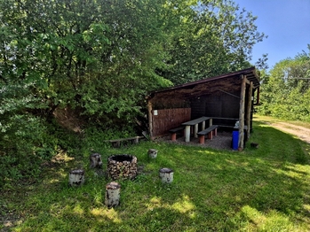 Prodej pozemku 8425 m², Obruby