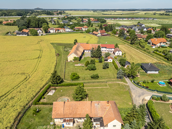 Prodej pozemku 1064 m², Dolní Ředice