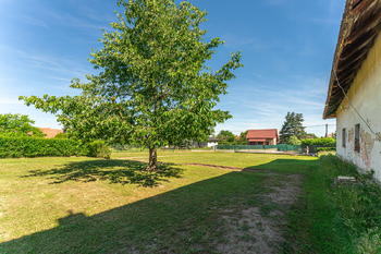 Prodej pozemku 1064 m², Dolní Ředice