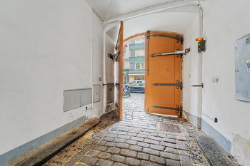 Prodej bytu 2+kk v osobním vlastnictví 88 m², Praha 1 - Staré Město