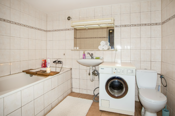 Prodej nájemního (činžovního) domu 780 m², Dolní Habartice