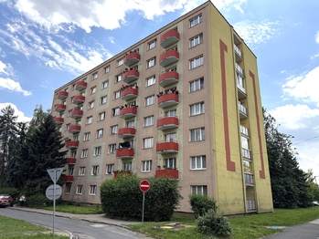 Prodej bytu 1+1 v osobním vlastnictví 35 m², Kladno