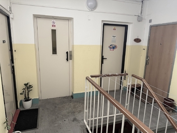 Prodej bytu 1+1 v osobním vlastnictví 35 m², Kladno