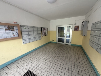 Prodej bytu 1+1 v osobním vlastnictví 35 m², Kladno