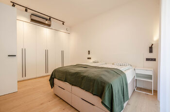 Pronájem bytu 2+kk v osobním vlastnictví 53 m², Praha 4 - Podolí