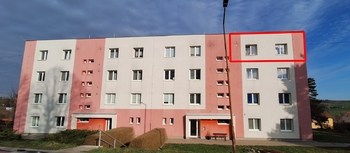 Pohled na dům - Prodej bytu 2+kk v osobním vlastnictví 54 m², Jedovnice