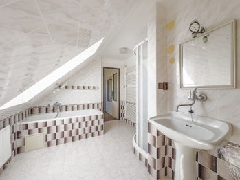 Prodej domu 198 m², Bystré