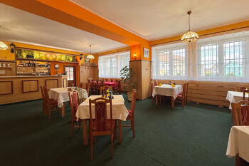 restaurace - Prodej ubytovacího zařízení 1360 m², Blšany