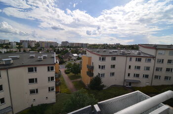 výhled z terasy  - Pronájem bytu 2+kk v osobním vlastnictví 59 m², Praha 5 - Stodůlky