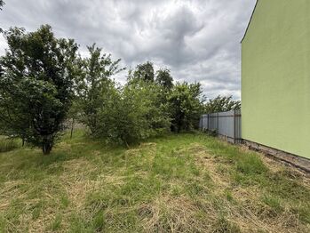 Prodej pozemku 857 m², Ivanovice na Hané