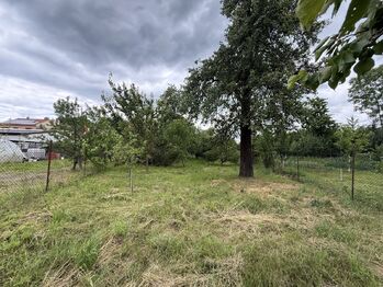 Prodej pozemku 857 m², Ivanovice na Hané