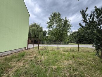 Prodej pozemku 857 m², Ivanovice na Hané