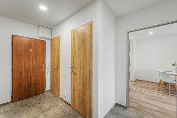 Prodej bytu 2+kk v osobním vlastnictví 45 m², Praha 8 - Střížkov